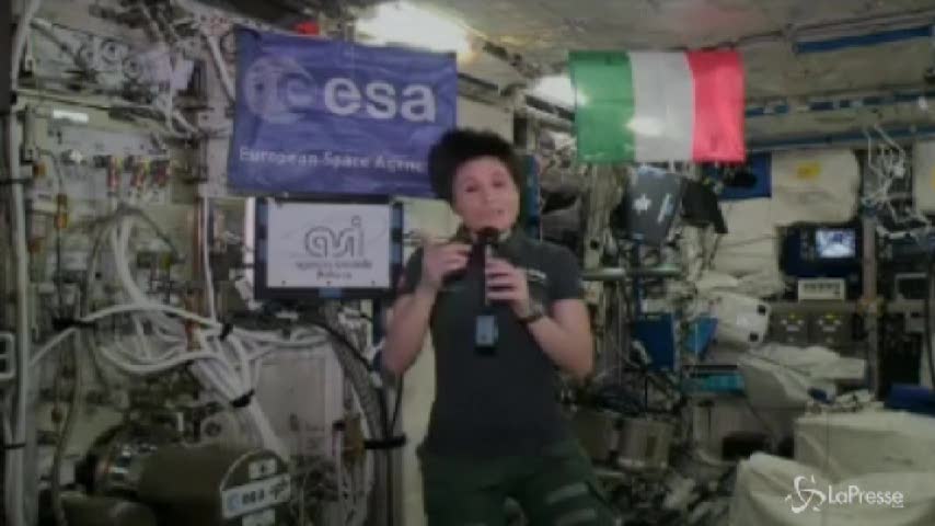 Cristoforetti: "Mi manca cibo italiano, ma presto qui l'espresso"