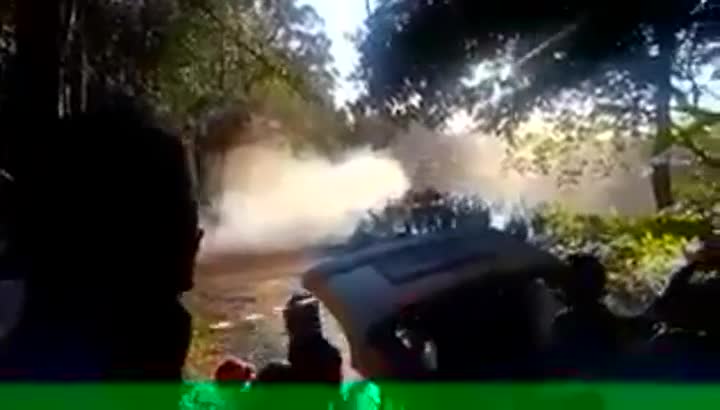 Rally, auto sul pubblico. Sei morti a La Coruña