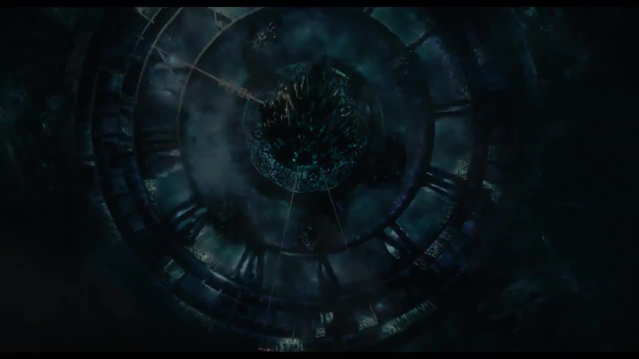 Alice Attraverso lo Specchio, il teaser trailer