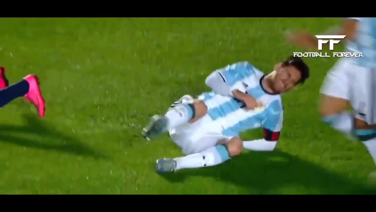 Grave infortunio per Messi
