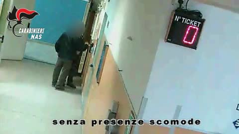 Assenteismo, indagati 94 dipendenti dell'ospedale di Napoli