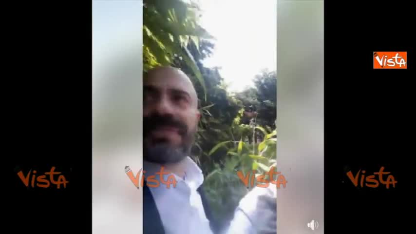 Bramini sfrattato si sfoga con un lungo pianto