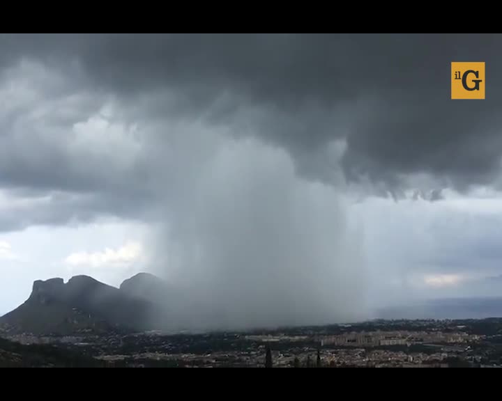 Su Mondello tempesta d'acqua senza precedenti