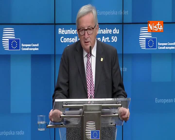 Brexit, Juncker &quot;Triste vedere il Regno Unito lasciare l'Unione