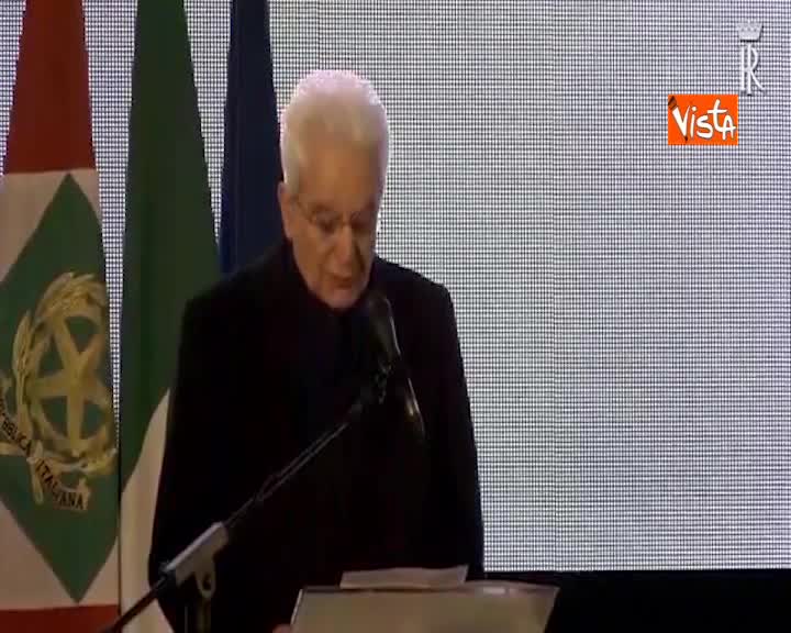 Terrorismo, Mattarella: “Chi si è macchiato di gravi reati deve scontare la pena”
