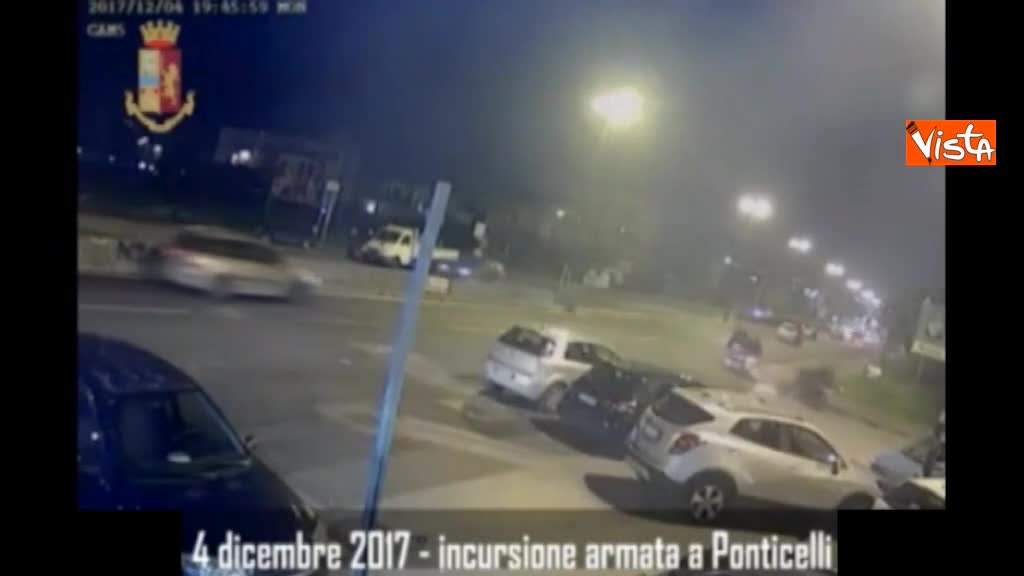 Raid armati tra la folla a Napoli, 8 arresti grazie a un blitz dei Carabinieri