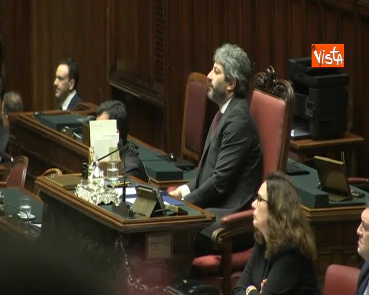 Bandiera sarda spunta in aula Camera a incontro con sindaci ‘Lo Stato dei beni Comuni’