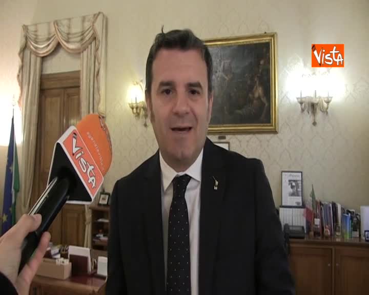Italia-Cina, Centinaio: “Apertura alla Cina non compromette nostri rapporti con gli USA”