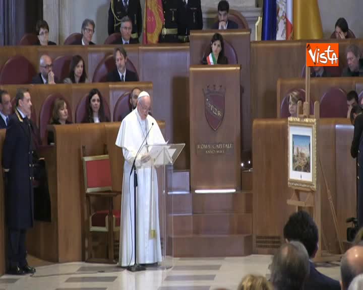 Papa Francesco in Campidoglio: “Dotare lal capitale di leggi e risorse adeguate”