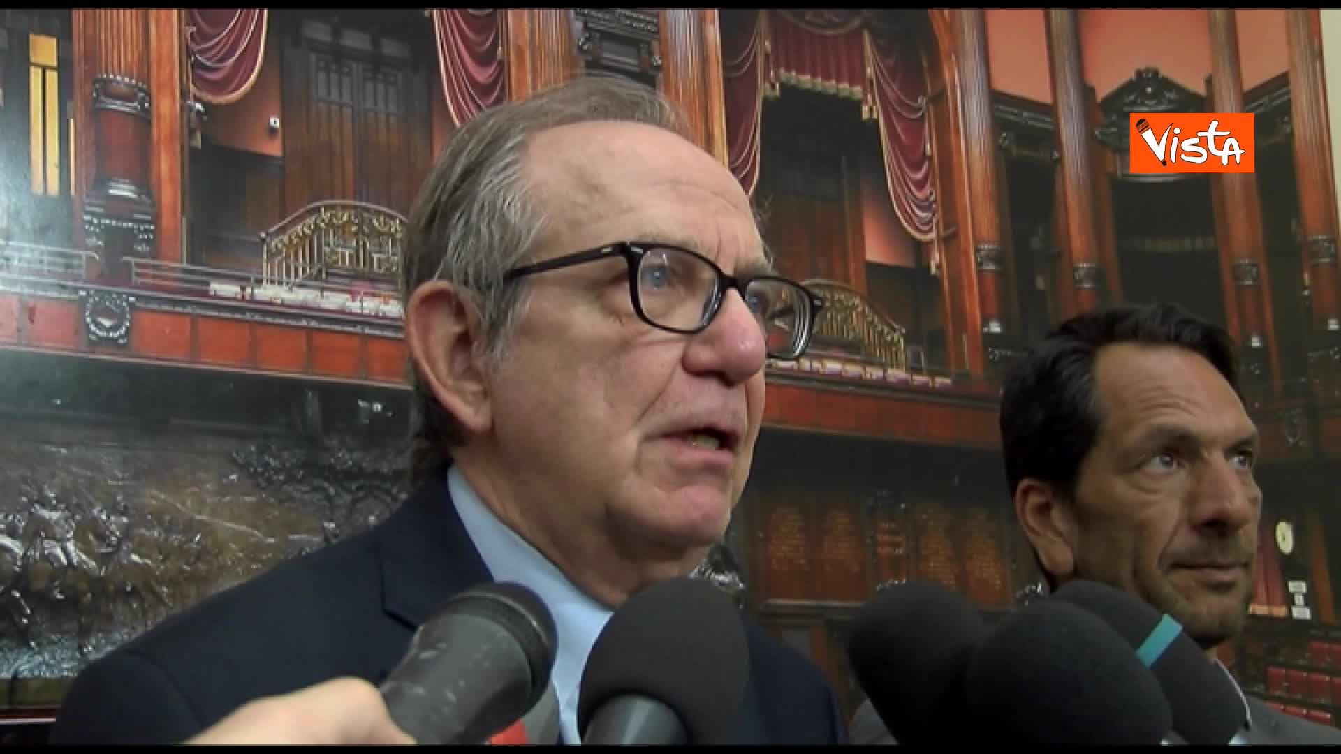 Def, Padoan: “Senza aumento Iva e privatizzazioni economia entrerà in fase di instabilità”