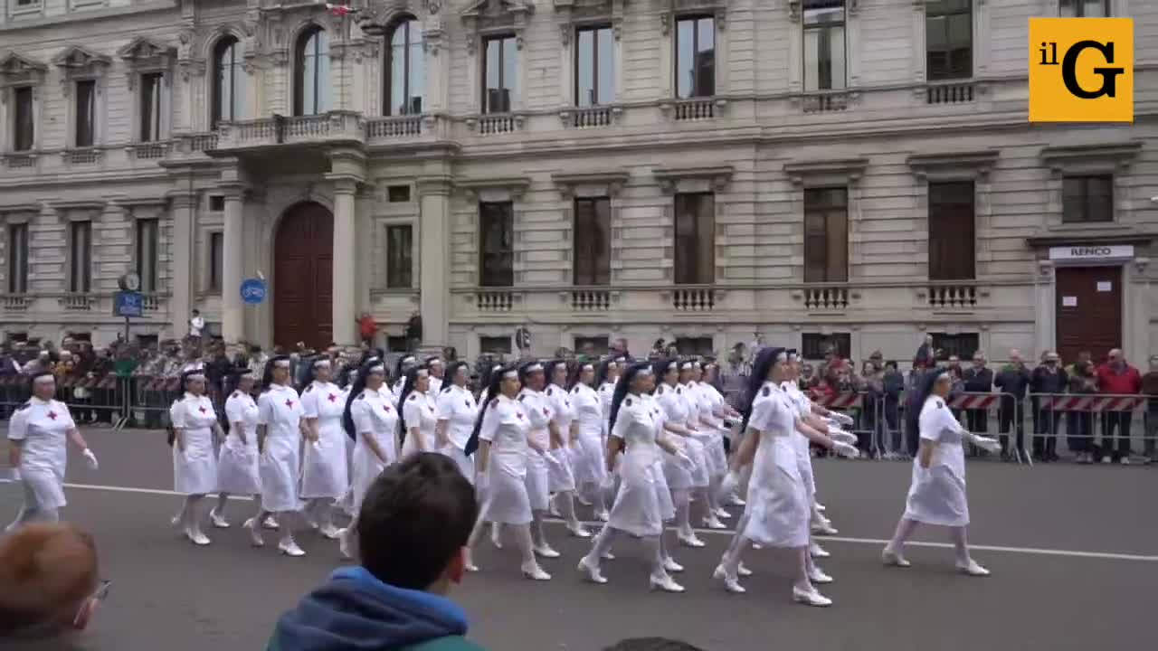 Gli Alpini d'Italia "invadono" Milano