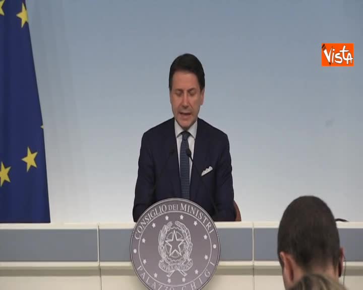 Governo, Conte: "Questa crisi innescata da Salvini sarà la più trasparente della storia"