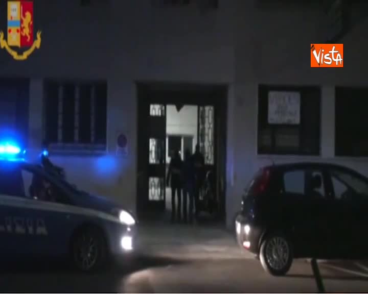 Botte ai bambini, arrestato imam 23enne del Bangladesh