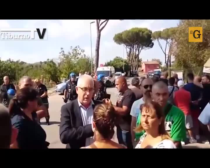 Quelle discariche dei nomadi che minacciano di inquinare la rete idrica